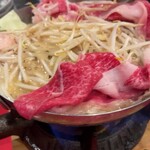 Nikunabe Kameda - お野菜もたっぷり300ｇ！お肉は200ｇ！