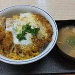 かつや - かつ丼 (竹)＋とん汁 690円