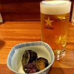 Yakitori Zubora Hon Ten - お通しと生ビール