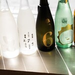 Kumano no Mezame - 利き酒師が日本中から厳選した、各料理と相性の良い日本酒を取り揃えてお待ちしています。