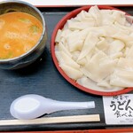 お多福 - ひもかわ坦々うどん大盛り〜