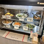 Odoriba Deli - 店頭ショーケース