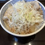 Yoshinoya Harima Hama Kunidori Ten - ねぎ塩豚丼。