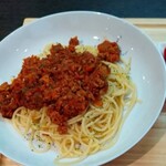 Cafe Sonido - お肉ゴロゴロのミートパスタは、お野菜嫌いのお子様でも食べられちゃうくらい美味しいよ！