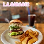 L.A.GARAGE3 - 『Fresh Vegetable Burger¥1,400』 『Patty¥500』 ※平日ランチドリンク付