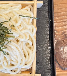 Maki no Udon Hisayama Ten - ざるうどん大盛り５４０円！　右