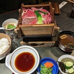 Wa no Shokusai Kiraku An - 牛肉のせいろ蒸し御膳