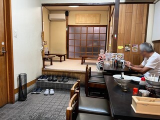 Fujiya - 冨士屋と言えば小上がりで食べたかったりもする