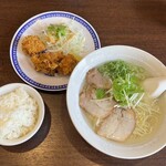 Kaoru Ramen Noda Hanshin Ten - 唐揚げ定食