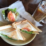 Satchmo - モーニングメニューのホットサンド(ドリンク料金＋380円)