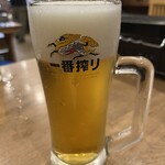 磯丸水産 - まずは一杯
            飲み放題で追加料金なしでビールが飲めるのはありがたい