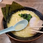 横濱家系ラーメン織田家 - 