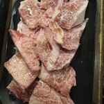 Sumibi Shichirin Yakiniku Tegeya Horumon - 