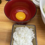 Yokosuka Sarumen - 卵黄とご飯