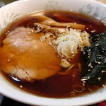 日吉丸 - 醤油ラーメンで