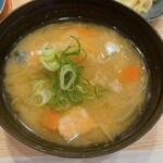 Seafood Atom Sabae Ten - 鮭のあら汁