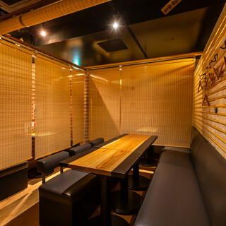 [All semi-private rooms] A sophisticated space with a Japanese atmosphere.Heat-type cigarette smoking allowed.