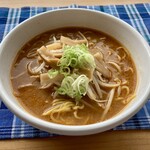 LUCKY Kuriyama Ten - 味噌ラーメン美味しかった。具は在ったモン