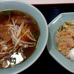 中国料理　末広 - 料理写真:ラーメンセット(950円税込)