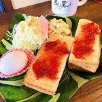 Cafe&Bar 丸い堂 - モーニング、基本はバターで出るみたい。