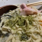 中華蕎麦 無冠 - 山椒をかけて