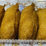 英恵堂 - こちらが焼きそばに負けず劣らずの絶品「いなり寿司」300円税込み♫