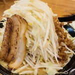 三代目麺処まるは極 - 野菜タワー\(//∇//)\