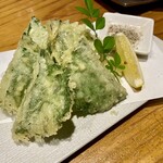 Izakaya Debeso - クリームチーズ大葉揚げ