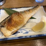 土鍋炊きごはん あさひ - 鯖の塩焼きは少し小ぶり