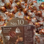 Lindt Chocolat Boutique & Cafe Rinku Premium Outlet Ten - 