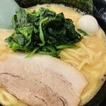 Gin Ya Soga Ten - 醤油ラーメン　ほうれん草トッピング