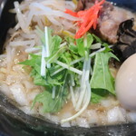 イツキ ザ ラーメン - 水菜