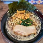 横濱家系ラーメン織田家 - 黒家系ラーメン