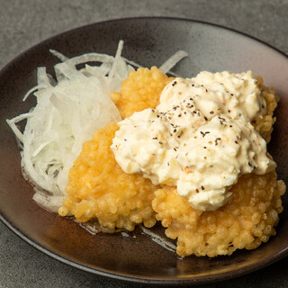 人気No.1！サイズが大きく食べごたえ十分なチキン南蛮！