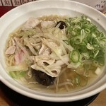 Ono Zekkouchou Ramen - 豚肉も野菜もたっぷりの近江ちゃんぽん！。