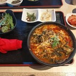 Myeongdong Kumdeji - カルビクッパ定食全景