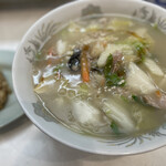 中華料理アメちゃん - お得な麺のセットメニュー（チャンポン＋半チャーハン）