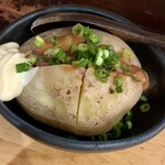 串焼き 勝元 - 「じゃがから」(548円)