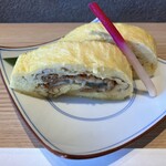 Unagi no Kanemitsu Higashi Okazaki Ten - う巻きのハーフ。甘めの卵焼きですね。