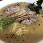 NEW Ramen Shop R4 - 白味噌チャーシューメン中盛脂多め