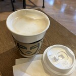 Starbucks Coffee Tsutaya Yokohama Minatomirai Store - 