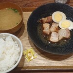 Tsutsuji Ya - 豚の角煮定食