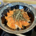 Kamakura Donburi Ichiba - サーモン尽くし