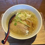 Chuka Soba Sakauchi - 生姜中華そば しお 800円