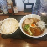 Ramen Bar Totoya - ととやちゃーしゅーめん1100円 ライス(中)220円