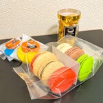 MACARON ET CHOCOLAT - 