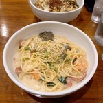 ゆであげスパゲティ パスタ - 料理写真:カルボナーラ 海老 1350円