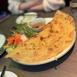 ベトナム料理 ラセン - シーフードバインセオ