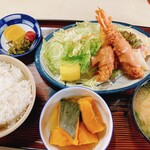 いよや食堂 - エビフライ定食 700円