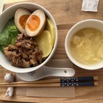 Taiwan cafe Chayin - 魯肉飯